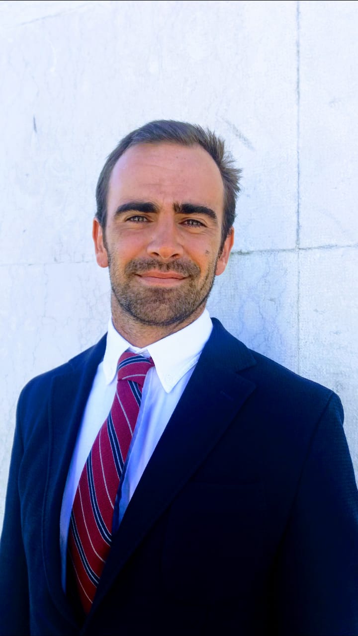 Dr. Nuno Camara Pestana